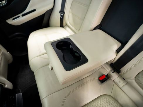 Used 2019 Jaguar F-PACE Prestige AWD/4WD image 46