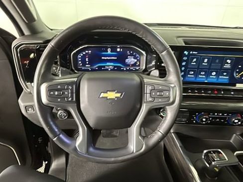 Used 2023 Chevrolet Silverado 1500 LTZ AWD/4WD image 15