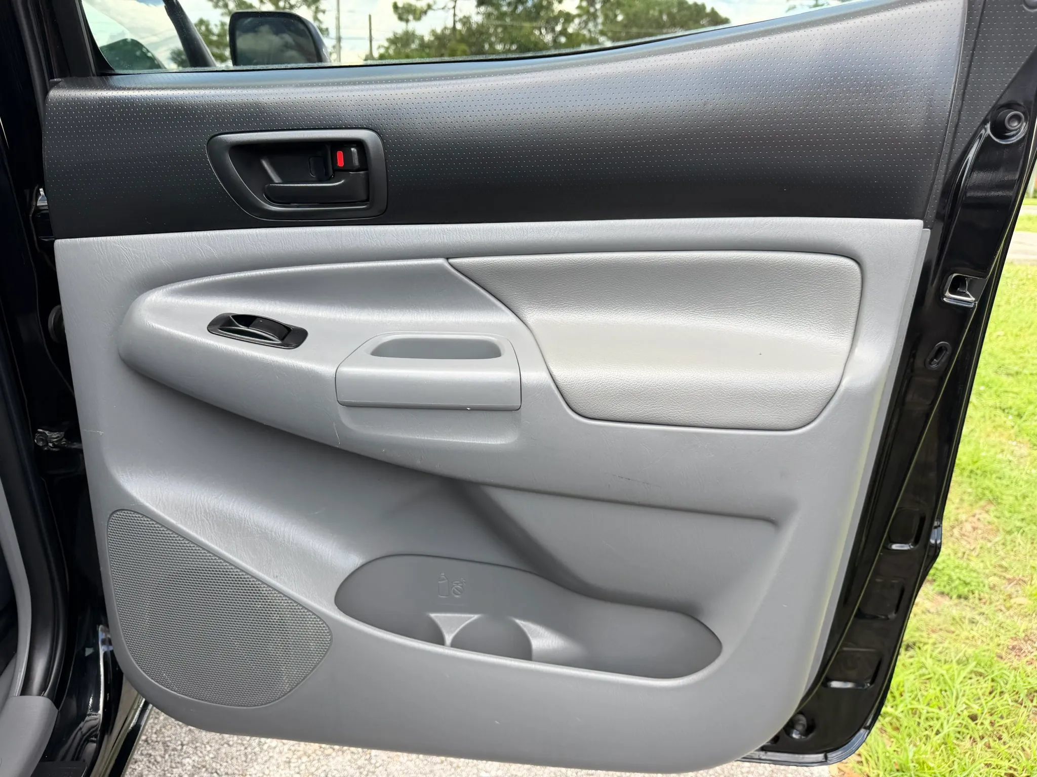 Used 2013 Toyota Tacoma 4x4 Double Cab w/ TRD Off-Road Pkg image 17