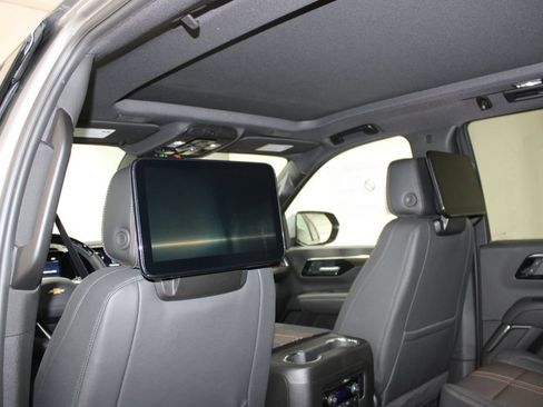 New 2026 Chevrolet Tahoe High Country AWD/4WD image 22