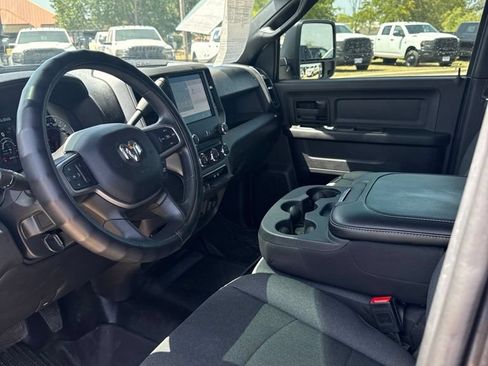 Used 2024 RAM 2500 Tradesman w/ Chrome Appearance Group AWD/4WD image 22