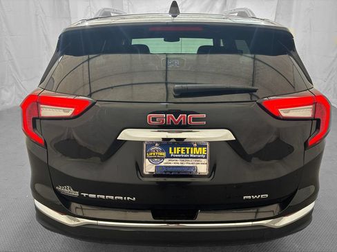 Used 2024 GMC Terrain SLT AWD/4WD image 6