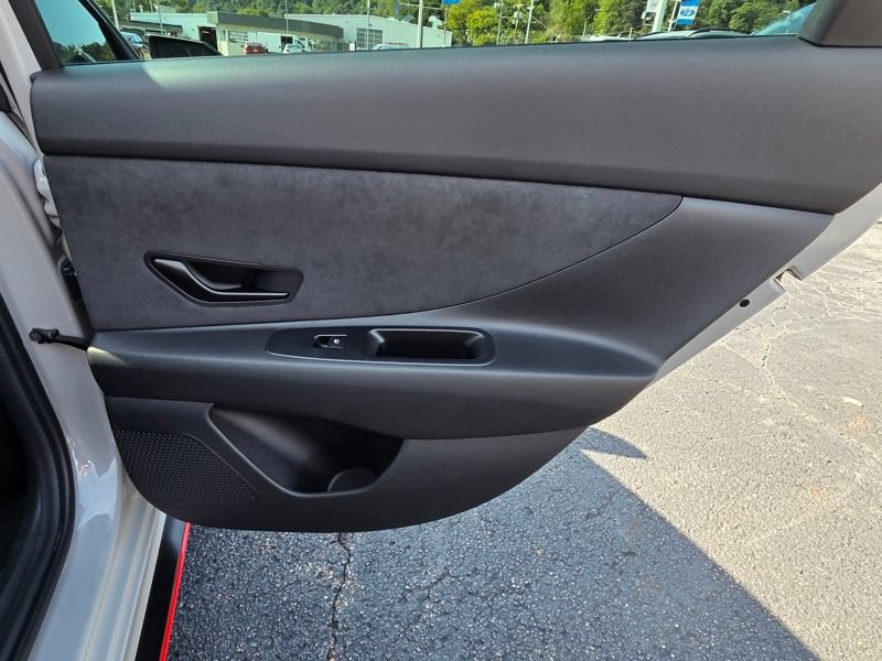 Used 2025 Hyundai Elantra N FWD image 14
