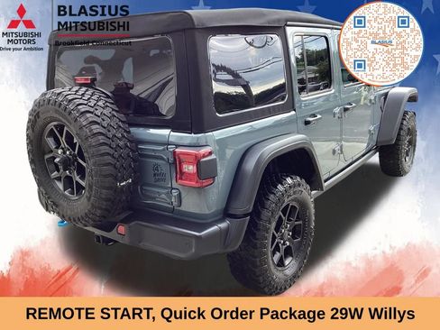 Used 2024 Jeep Wrangler Unlimited AWD/4WD image 10