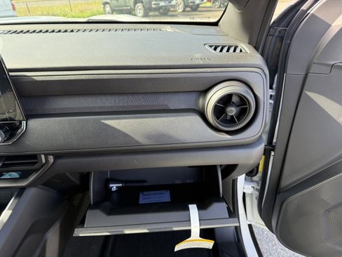 New 2025 Chevrolet Colorado Trail Boss w/ Midnight Edition image 23