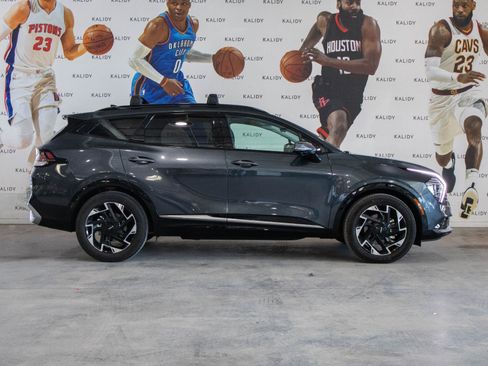 Used 2025 Kia Sportage SX FWD image 19