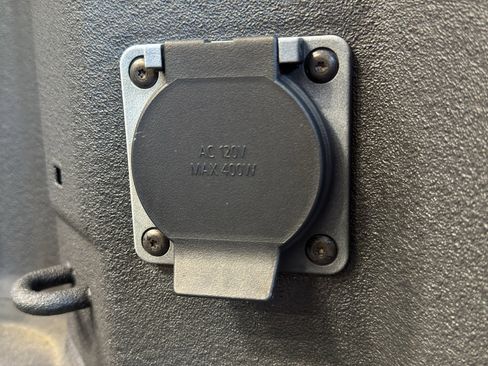 Used 2024 GMC Sierra 1500 Denali image 25