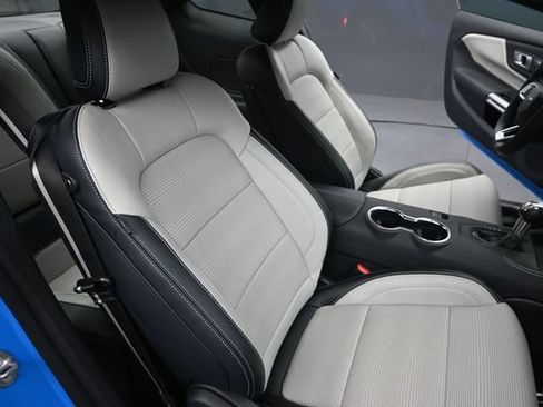 Used 2025 Ford Mustang Premium RWD image 22