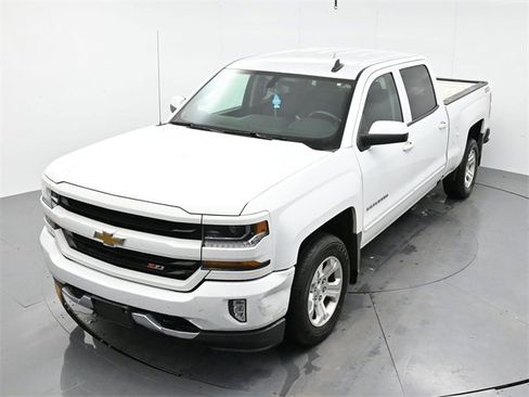 Used 2017 Chevrolet Silverado 1500 LT w/ All Star Edition image 19