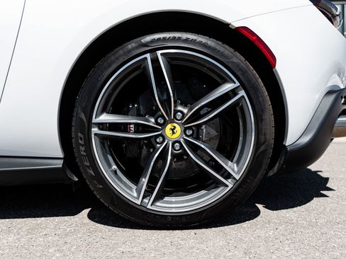 Used 2024 Ferrari Roma Spider RWD image 7