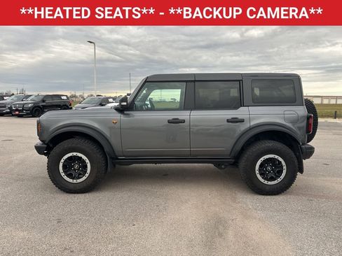 Used 2022 Ford Bronco Badlands image 5