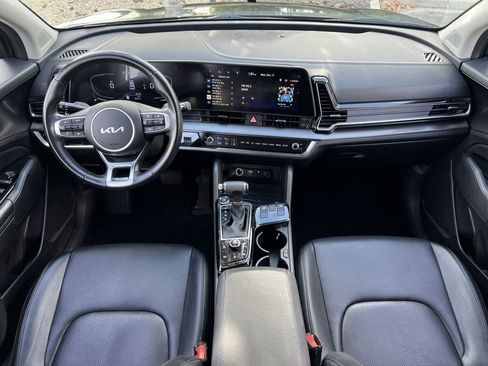 Used 2023 Kia Sportage EX image 23