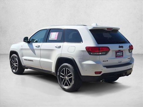 Used 2017 Jeep Grand Cherokee Trailhawk w/ Trailhawk Luxury Group AWD/4WD image 7