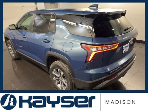 Used 2025 Chevrolet Equinox LT image 4