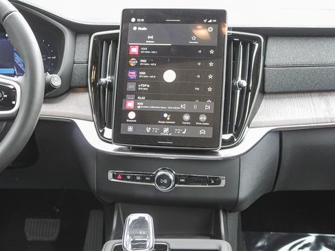 New 2026 Volvo XC90 T8 Ultra w/ Protection Package image 15