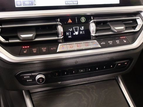 Used 2021 BMW 330i Sedan w/ Convenience Package image 9