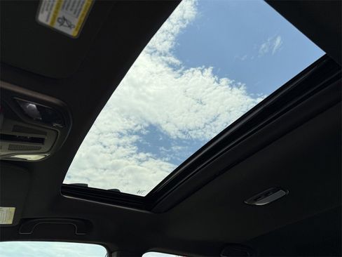 Used 2025 Subaru Outback Wilderness image 28