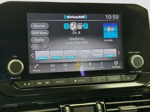 Used 2023 Nissan Pathfinder SV w/ SV Premium Package FWD image 9