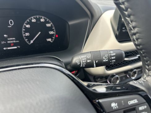 Certified 2025 Honda HR-V EX-L image 22