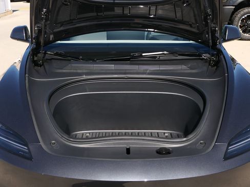 Used 2025 Tesla Model 3 Long Range image 27