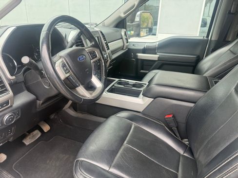 Used 2021 Ford F350 Lariat w/ Lariat Ultimate Package AWD/4WD image 3