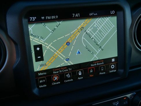 Used 2021 Jeep Gladiator Sport AWD/4WD image 29