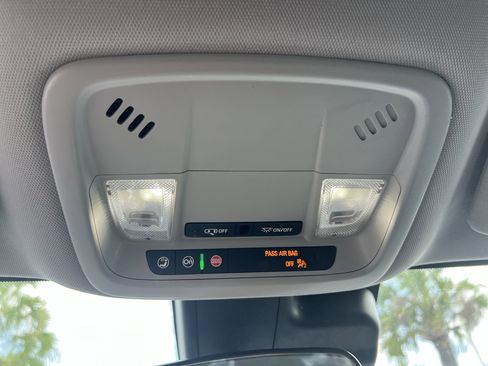 Used 2023 Chevrolet Malibu LT FWD image 28