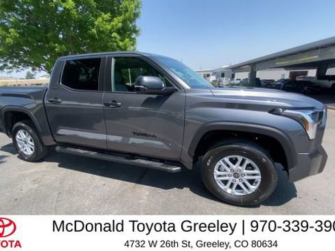 Used 2024 Toyota Tundra SR5 w/ SR5 Convenience Package AWD/4WD image 9