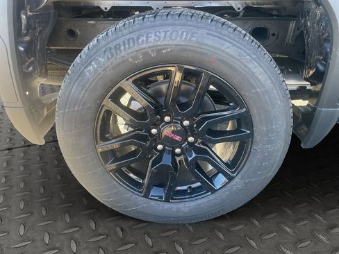 New 2026 GMC Sierra 1500 Elevation image 19