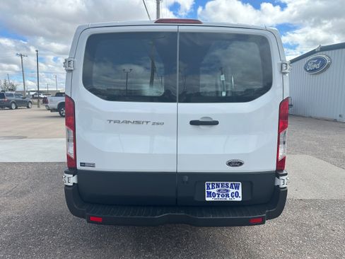 Used 2016 Ford Transit 250 130 Low Roof w/ Exterior Upgrade Package RWD image 5