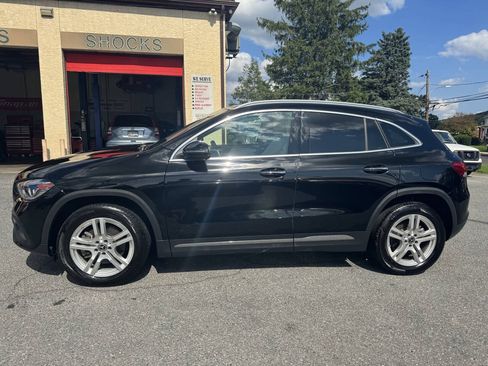 Used 2021 Mercedes-Benz GLA 250 4MATIC image 4