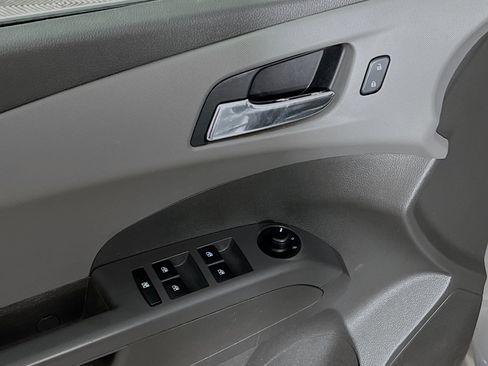 Used 2016 Chevrolet Sonic LT image 17