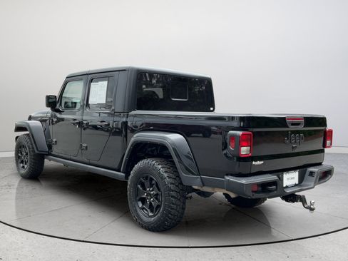 Used 2023 Jeep Gladiator Sport AWD/4WD image 9