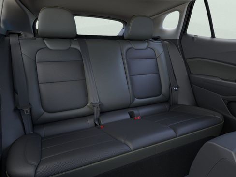 New 2026 Chevrolet Trax ACTIV w/ Sunroof Package FWD image 11