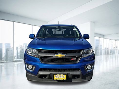 Used 2019 Chevrolet Colorado Z71 image 2