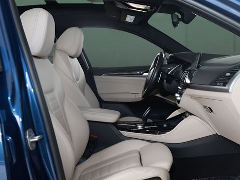 Used 2021 BMW X4 M40i w/ Executive Package image 15