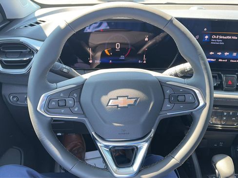 New 2026 Chevrolet TrailBlazer LT w/ LT Cold Weather Package FWD image 16