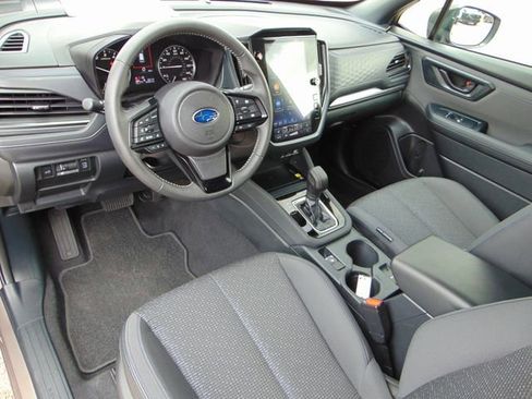 Certified 2025 Subaru Forester Premium AWD/4WD image 11