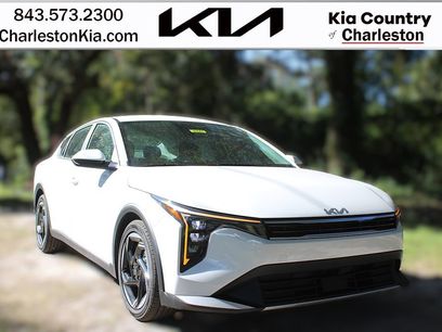 New 2025 Kia K4 EX