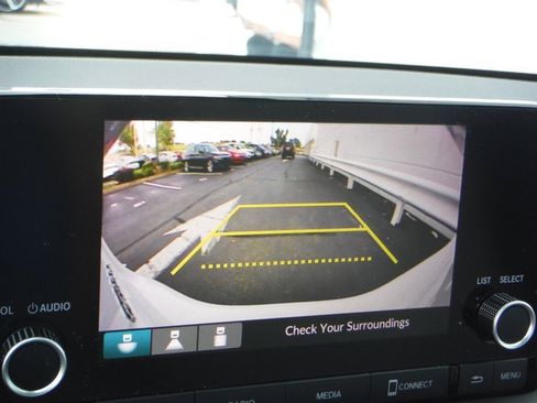 Used 2023 Honda Accord LX image 19