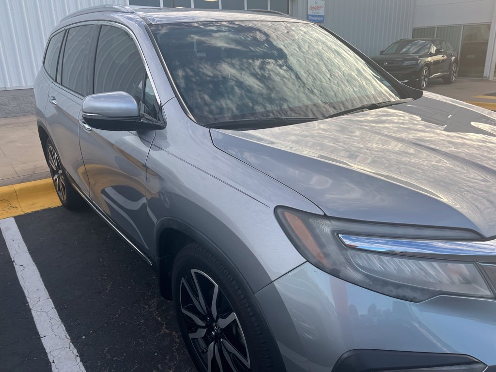 Used 2021 Honda Pilot Touring image 3