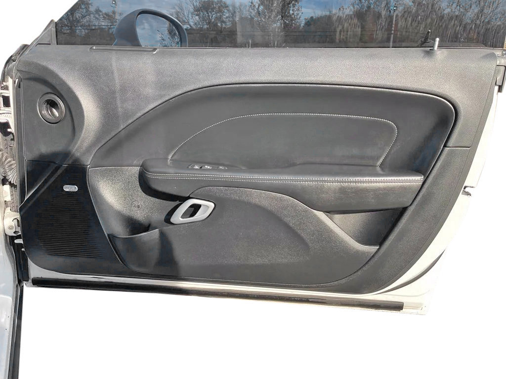 Used 2016 Dodge Challenger R/T Plus RWD image 18
