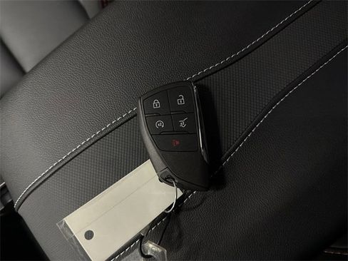 New 2026 Chevrolet Traverse RS w/ LPO, Floor Liner Package image 37