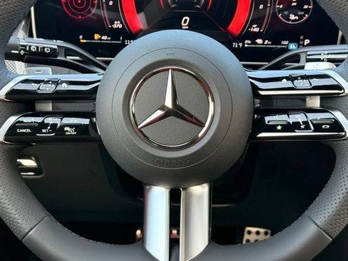 New 2026 Mercedes-Benz GLC 350e GLC 350e image 15