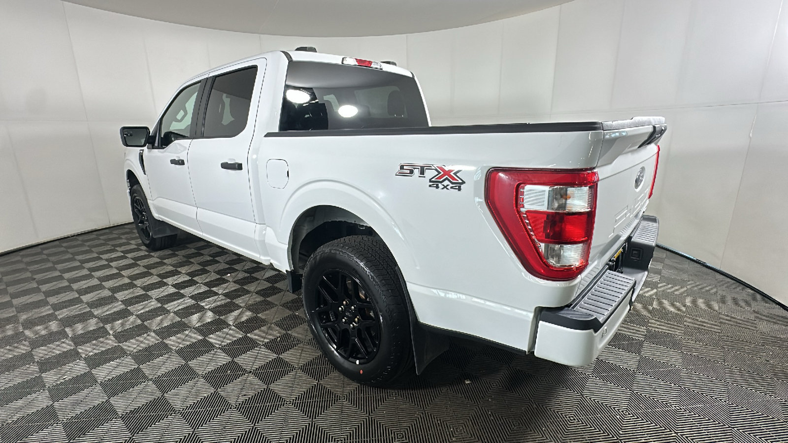 Used 2023 Ford F150 XL w/ Trailer Tow Package AWD/4WD image 5