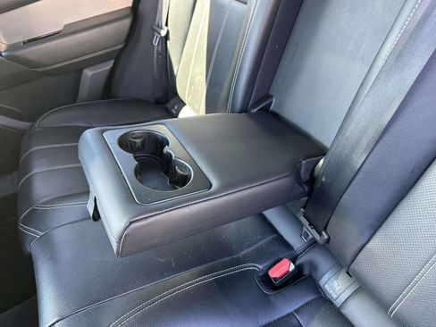 Used 2020 Land Rover Range Rover Velar R-Dynamic S image 21