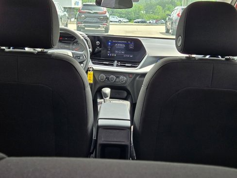 Used 2024 Chevrolet Trax LS image 13