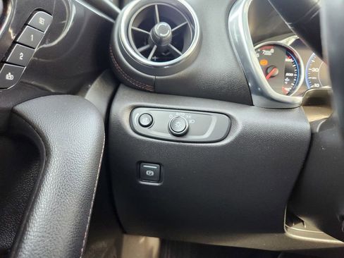 Used 2022 Chevrolet Blazer Premier w/ Enhanced Convenience Package image 25