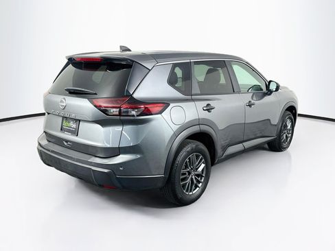 Used 2024 Nissan Rogue S FWD image 9