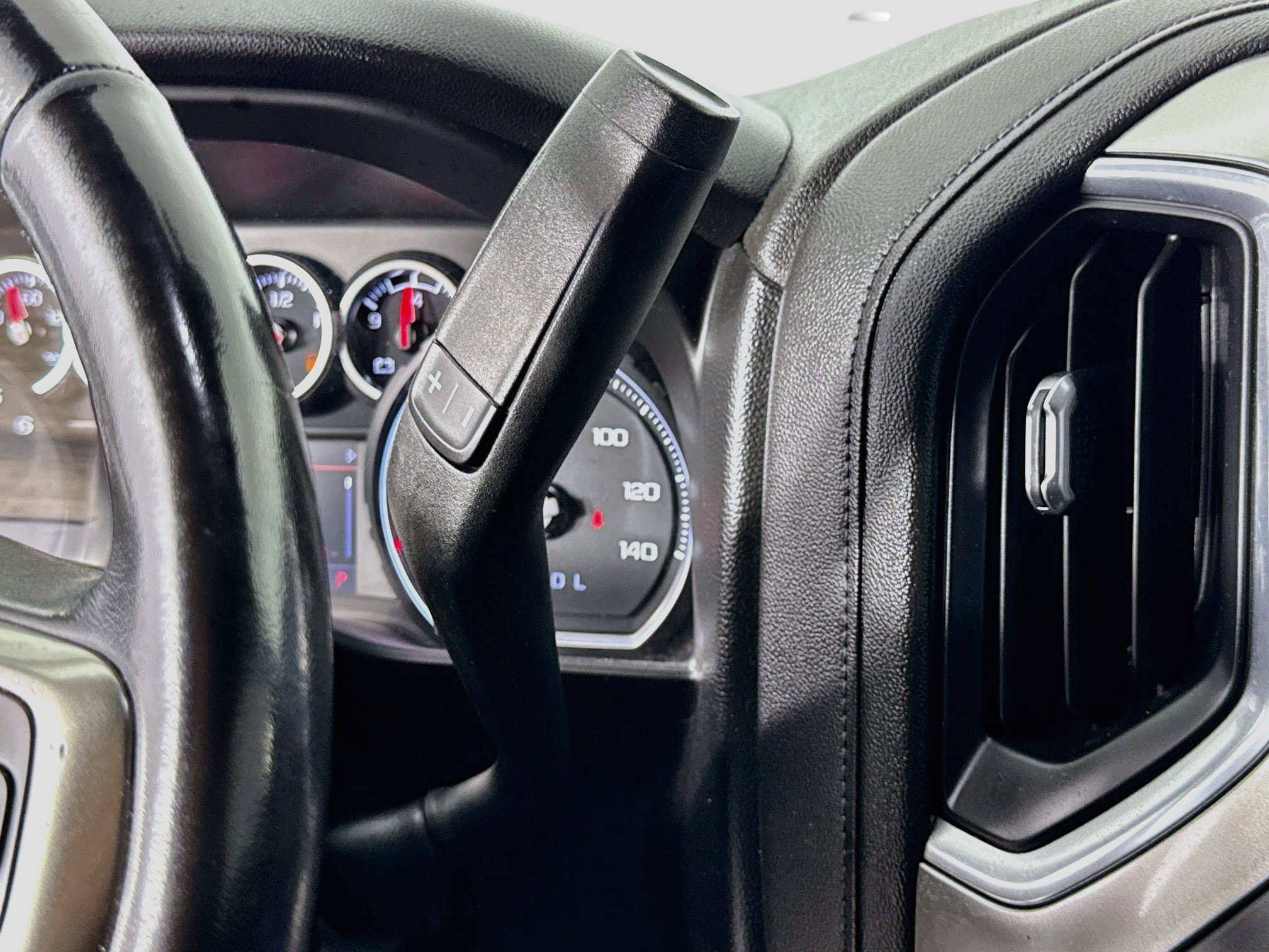 Used 2021 Chevrolet Silverado 1500 LT w/ All Star Edition Plus RWD image 18